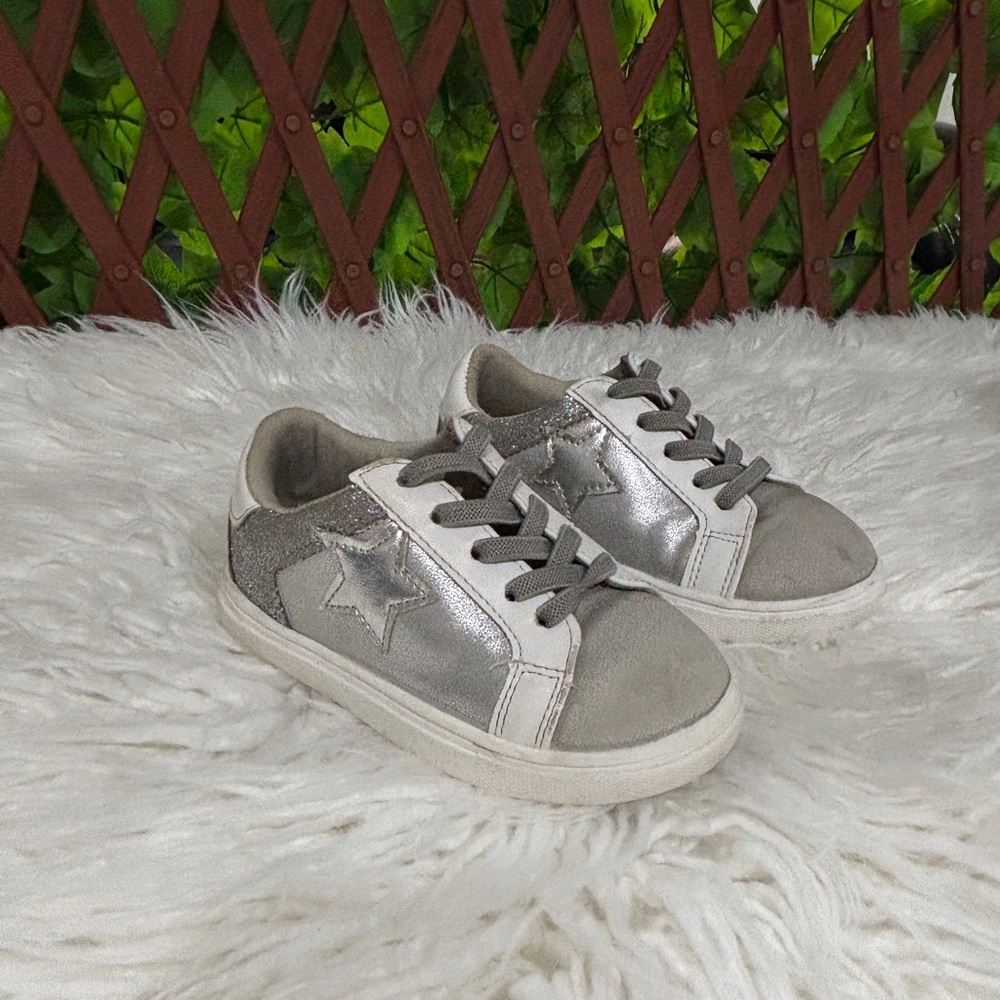 Kids Silver Star Sneakers
